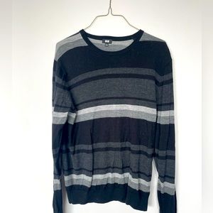 Uniqlo Mens Large Black 100% Wool Sweater